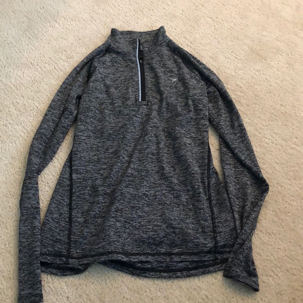 Old navy charcoal and black active top